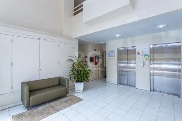 Imagem Cobertura para Venda - 134.45m², 3 dormitórios, sendo 1 suites, 2 vagas - Cavalhada