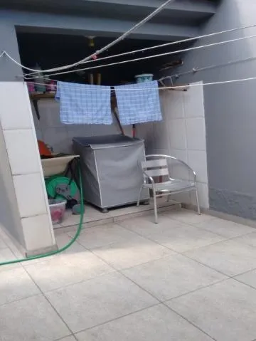 Imagem VENDA CASA ARUJÁ Excelente imóvel localizado no bairro Arujamérica com área total de 187 m² e área construída 100 m², com 3 dormitório. CONSULTE-NOS