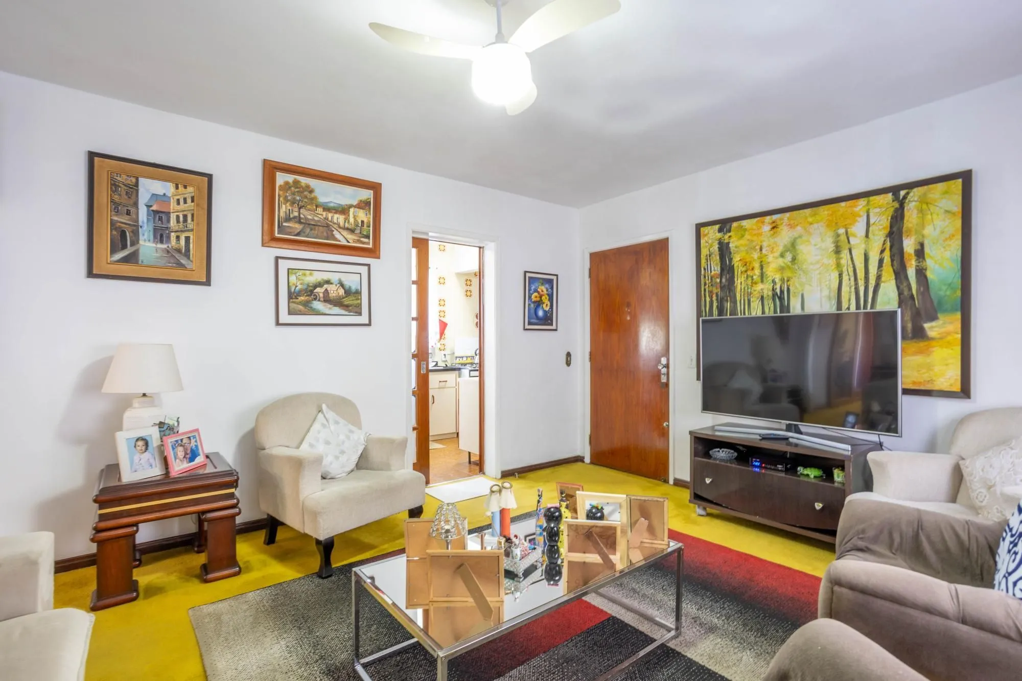 Imagem Apartamento de três quartos, suíte, dependência de empregada e 1 vaga de garagem