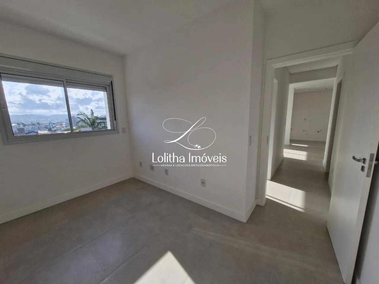 Imagem APARTAMENTO NOVO À VENDA COM CHURRASQUEIRA E VISTA PANORÂMICA EM CAPOEIRAS - FLORIANÓPOLIS/SC
