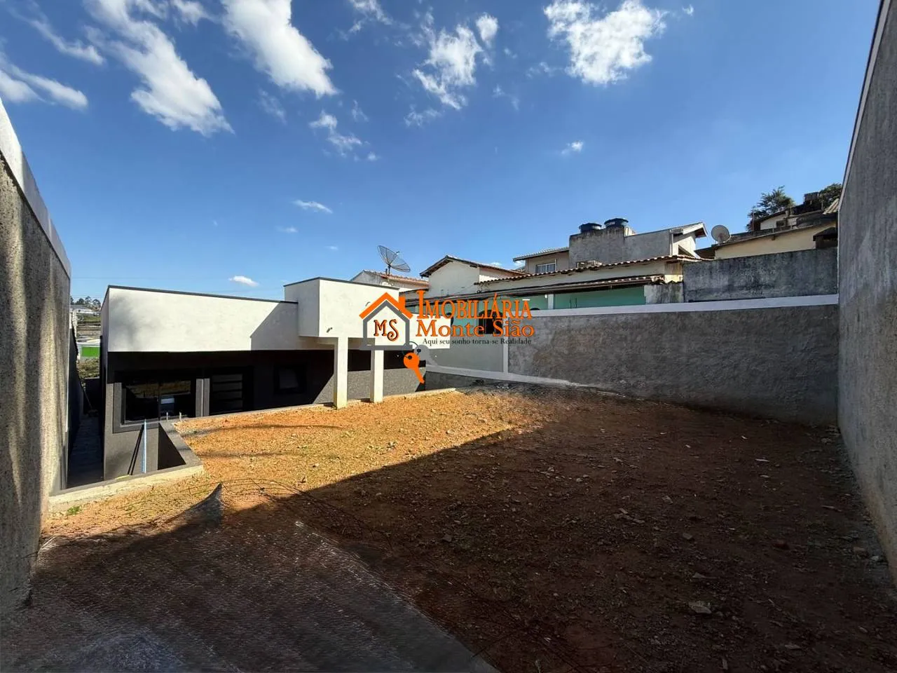 Imagem Casa com 2 dormitórios à venda, 120 m² por R$ 790.000,00 - Terra Preta - Mairiporã/SP