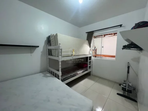 Imagem Casa em Guaratuba localizada no Balneário Eliane a 250 metros do mar em rua asfaltada