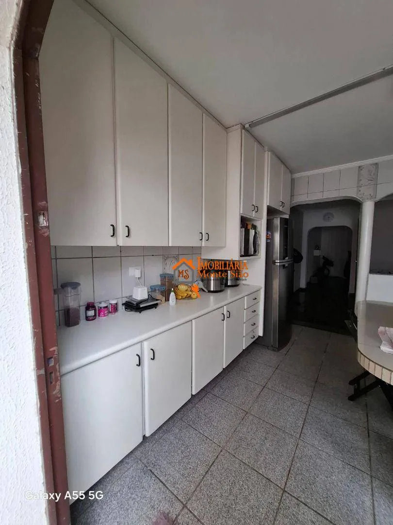 Imagem Sobrado com 3 dormitórios à venda, 188 m² por R$ 650.000,00 - Vila Galvão - Guarulhos/SP