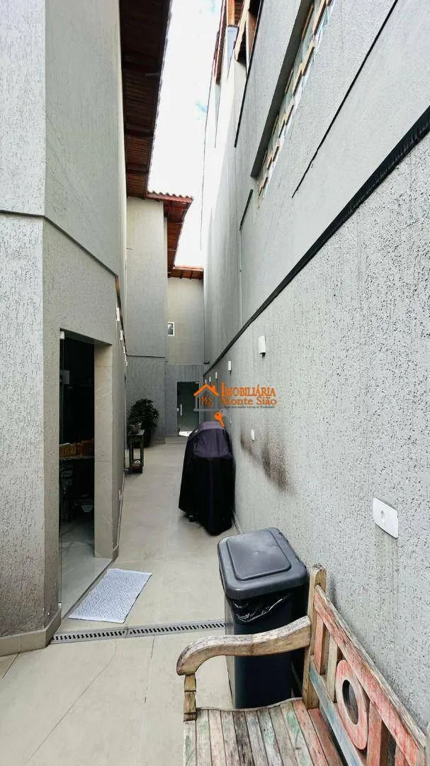Imagem Sobrado à venda, 222 m² por R$ 1.549.000,00 - Jardim Vila Galvão - Guarulhos/SP