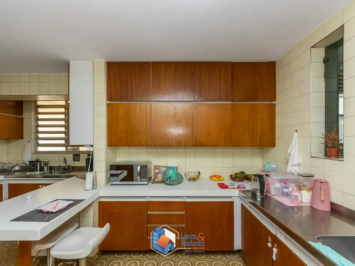 Imagem Casa para venda em Pacaembu com 3 quartos, 379m²