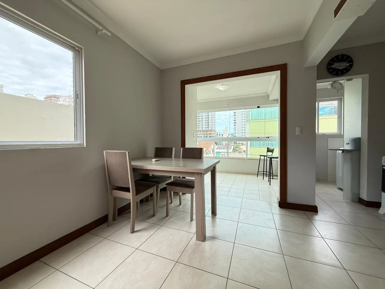 Imagem Apartamento à venda com 100m2 por R$ 827.000,00