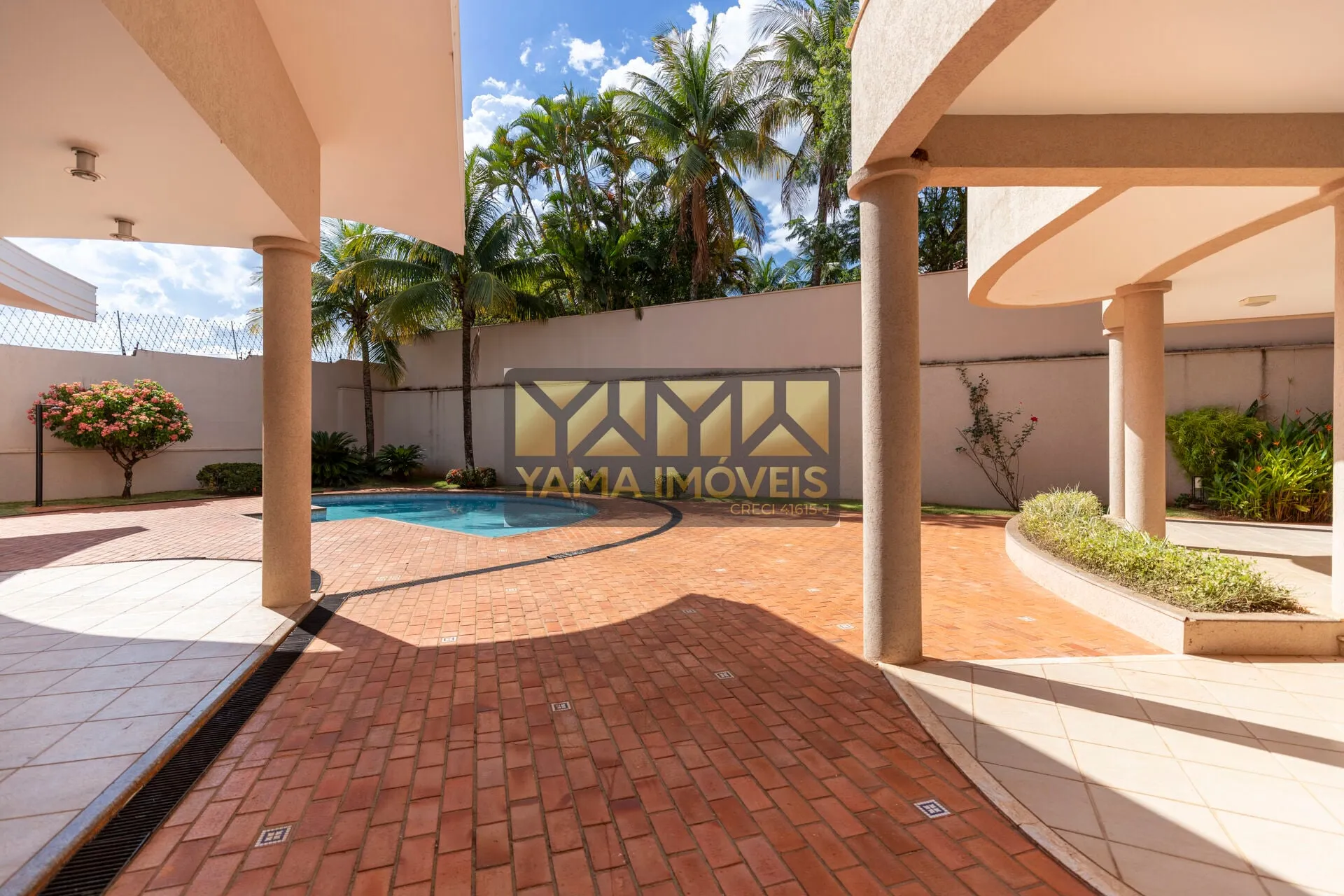Imagem Condomínio Gênova - Casa Alto Padrão com 4 Suítes e 525 m² no Condomínio Gênova - Ribeirão Preto/SP