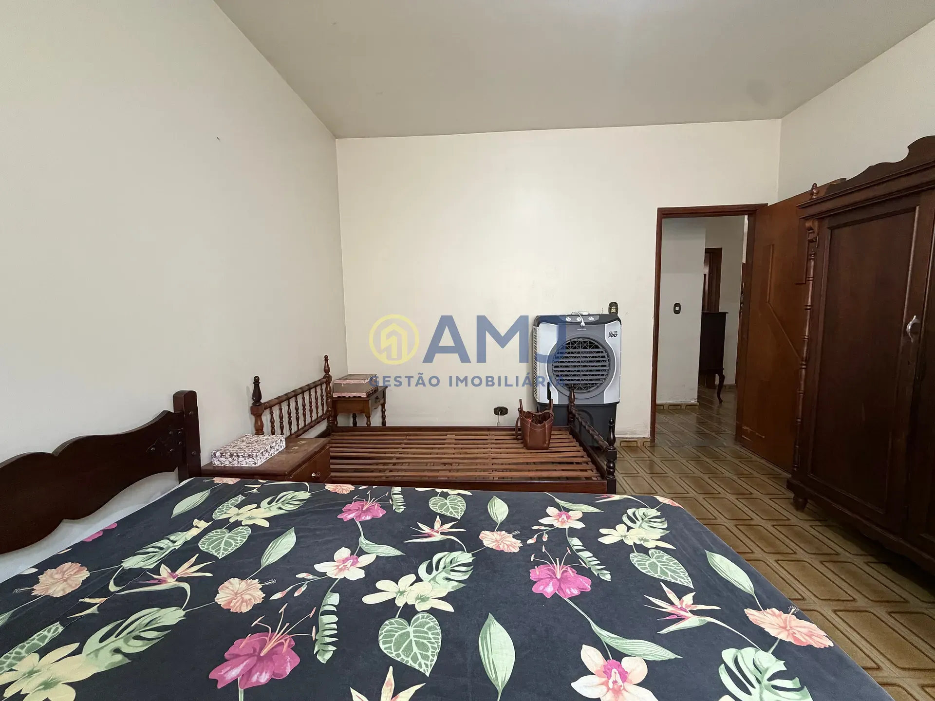 Imagem Casa à venda no Setor Sudoeste - Goiânia | Lote amplo com edícula completa