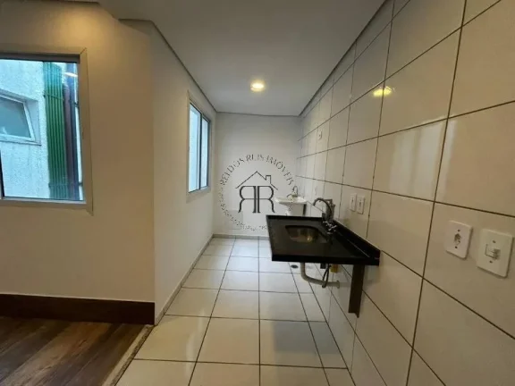 Imagem Apartamento de 38m², com 2 dormitórios, sala conjugada com cozinha em estilo americano, banheiro s...