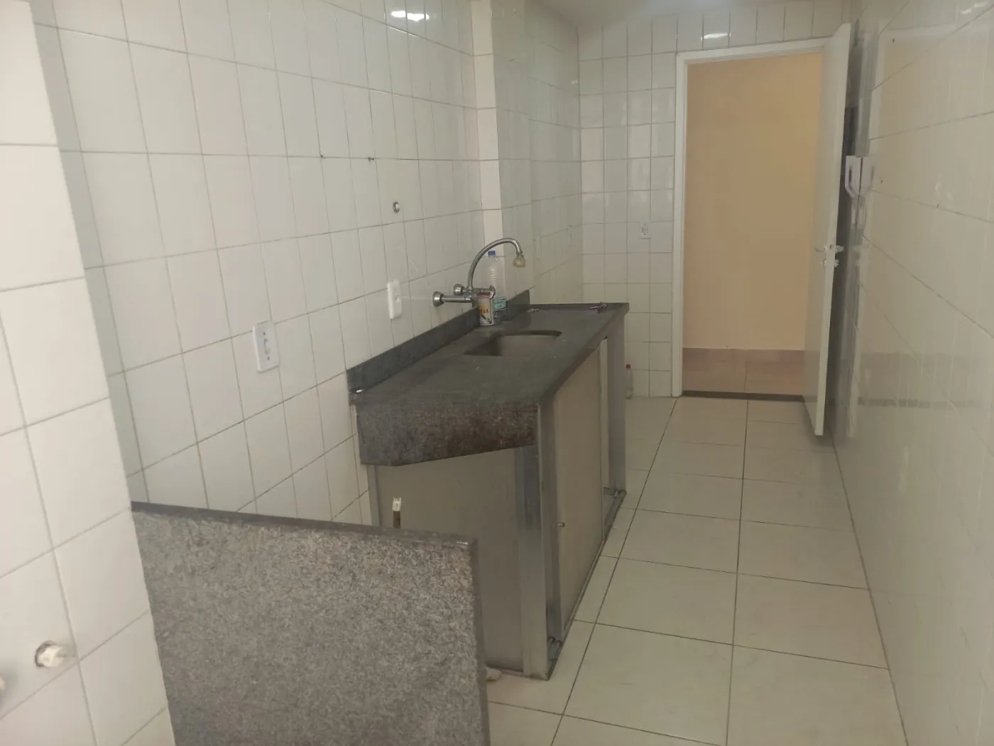 Imagem Apartamento para Venda em Rio de Janeiro, Praça Seca, 2 dormitórios, 1 banheiro, 1 vaga
