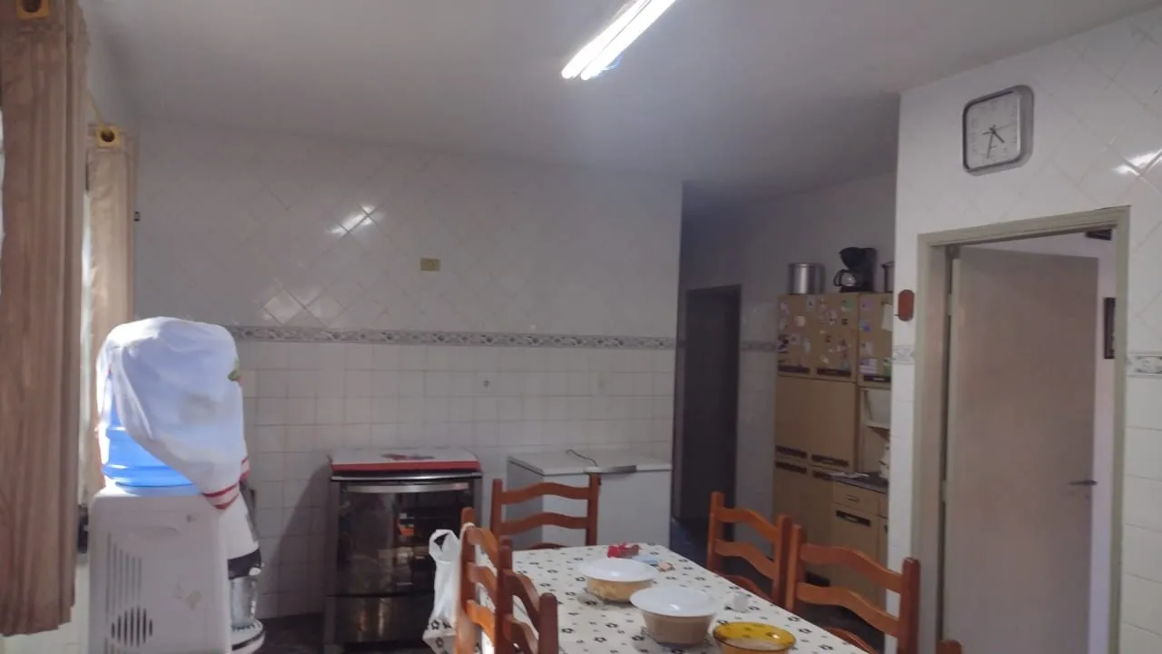 Imagem Casa à venda 3 Quartos, 1 Suite, 6 Vagas, 255.2M², Chácara Tropical, Potim - SP