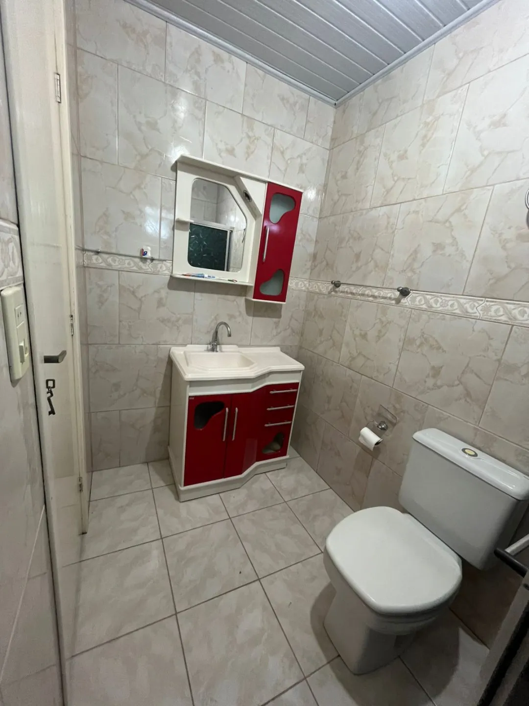 Imagem CASA À VENDA EM VIAMÃO - BAIRRO VIAMÓPOLIS! Excelente oportunidade para quem busca espaço, conforto e uma localização privilegiada!