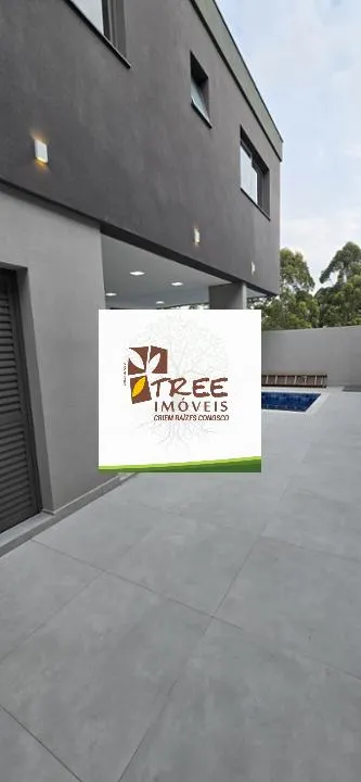 Imagem VENDA DE SOBRADO NOVO NO CONDOMÍNIO REAL PARK, EM ARUJÁ/SP, 300m² com 4 suítes amplas, suíte máster com hidro, área gourmet e piscina. CONSULTE-NOS.