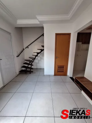 Imagem Casa para locação em São Paulo-SP, bairro Carrão: 2 quartos, 2 suítes, 1 sala, 3 banheiros, 1 vaga de garagem, 65m² de área.