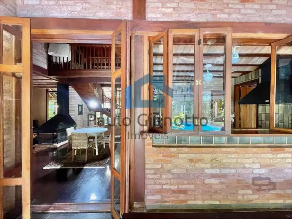 Imagem Casa á venda no Condomínio Fazendinha Granja Viana