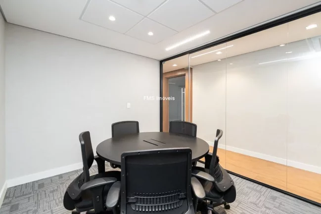 Imagem Conjunto comercial de 200m² para locação no Itaim