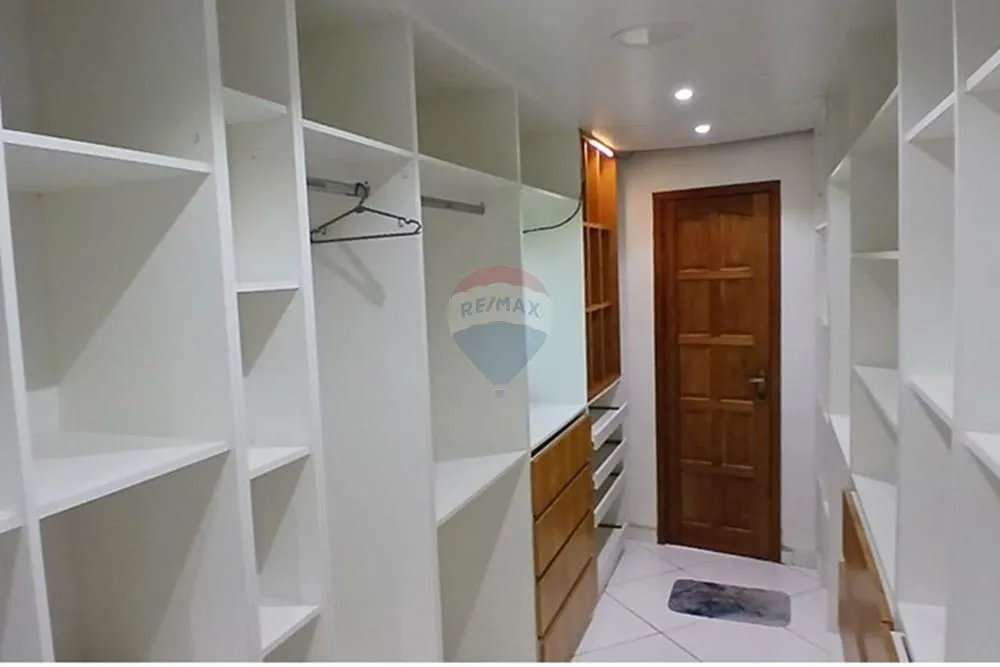 Imagem Casa com 5 quartos para venda em Condomínio Luxuoso na Barra de Guaratiba: