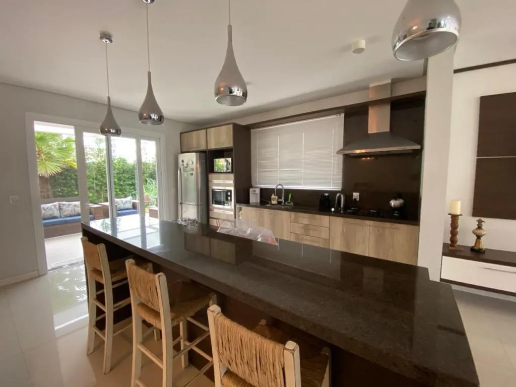 Imagem Casa em Condominio 5 Dormitórios - Bairro Atlantida