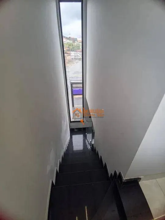 Imagem Sobrado com 3 dormitórios à venda, 300 m² por R$ 1.917.000,00 - Jardim Santa Clara - Guarulhos/SP