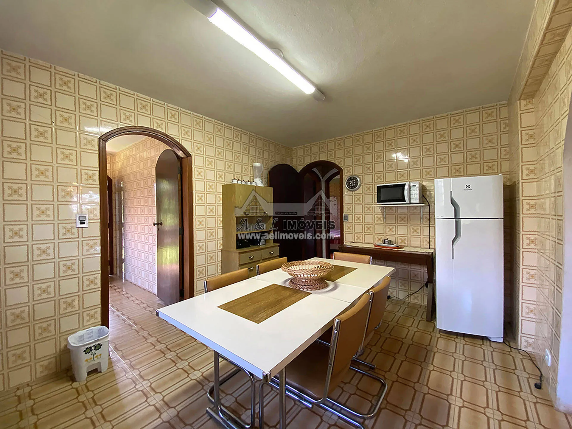 Imagem Casa à venda em Campos do Jordão - Em estilo rústico de tijolinho avista