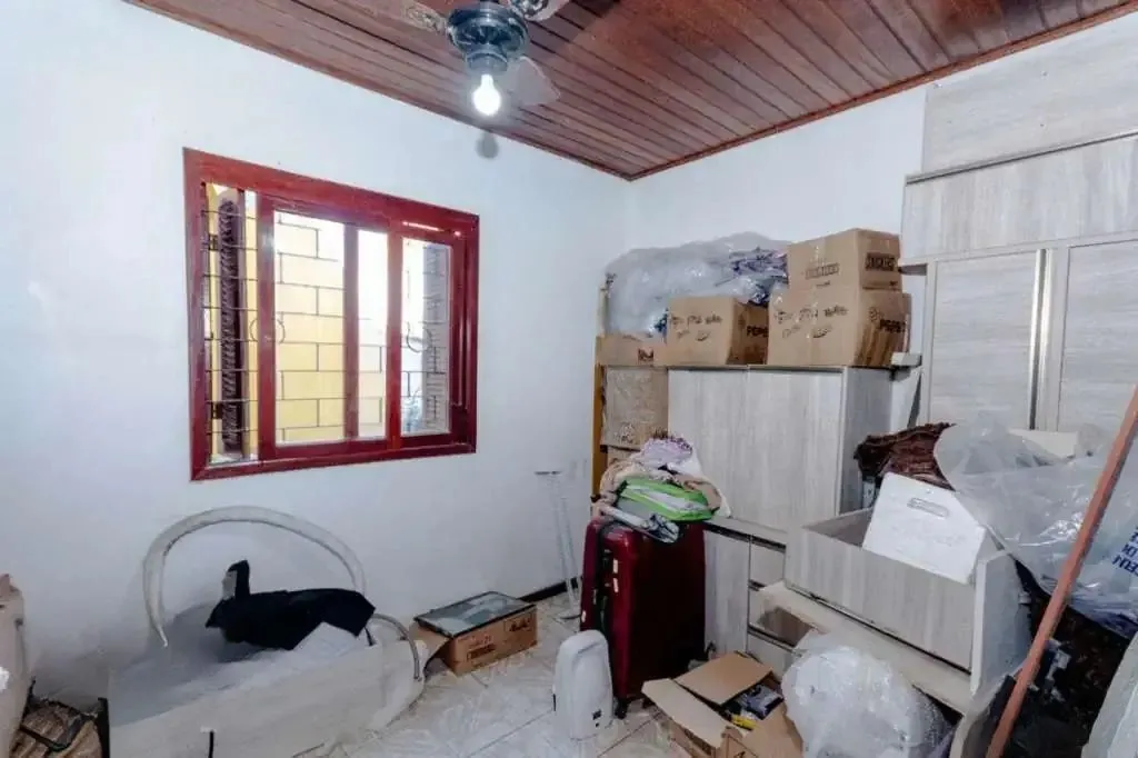 Imagem Casa à venda com 3 dormitórios, 1 suíte e espaço gourmet em terreno alto