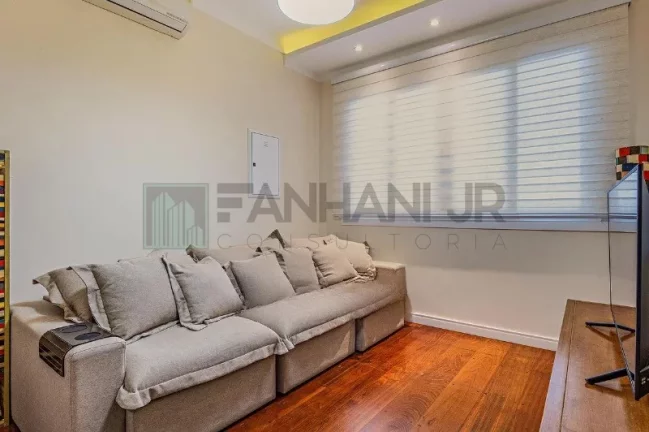 Imagem Imperdível oportunidade: Casa à venda em São Paulo-SP, Vila Romana, 4 quartos, 1 suíte, 6 salas, 6 banheiros, 2 vagas, 390m².
