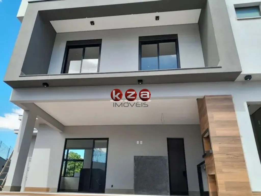 Imagem Luxuosa Casa em Condomínio à Venda em Valinhos-SP, Bairro Le Village 3 Quartos, 3 Suítes, 2 Salas, 5 Banheiros, 2 Vagas, 230m².