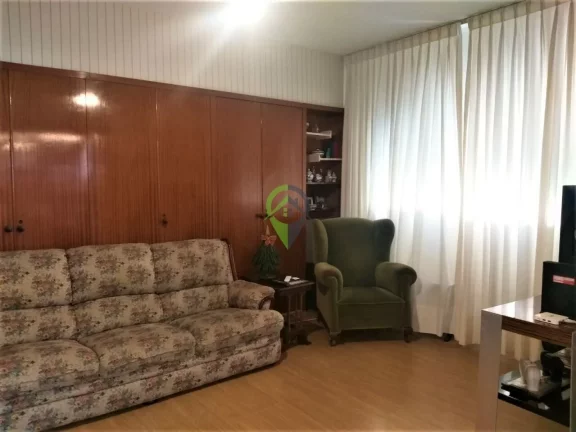 Imagem Apartamento clássico no Gonzaga em Santos com vista lateral para o mar!