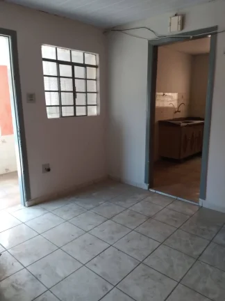 Imagem Casa com terreno 10 x 25 em avenida 2 Dormitórios e 1 Vaga