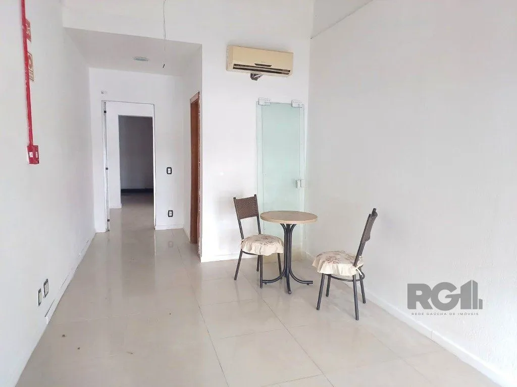 Imagem Sala de frente com vaga