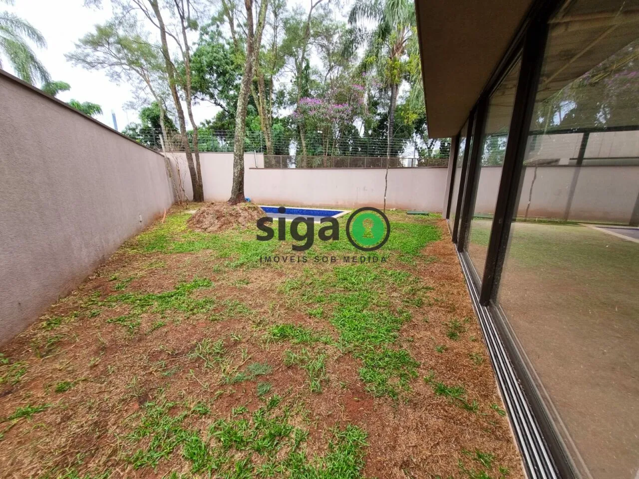 Imagem Casa a Venda na CIDADE JARDIM com 4 quartos /4 suítes