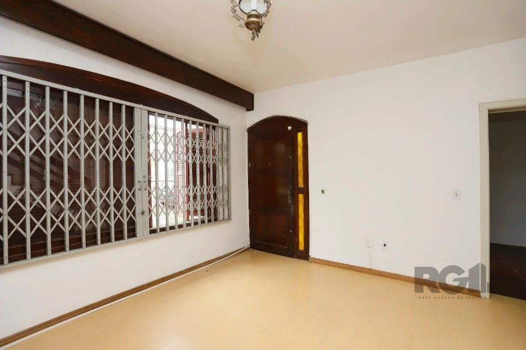 Imagem Casa 05 quartos / piscina / lareira / churrasqueira /pátio