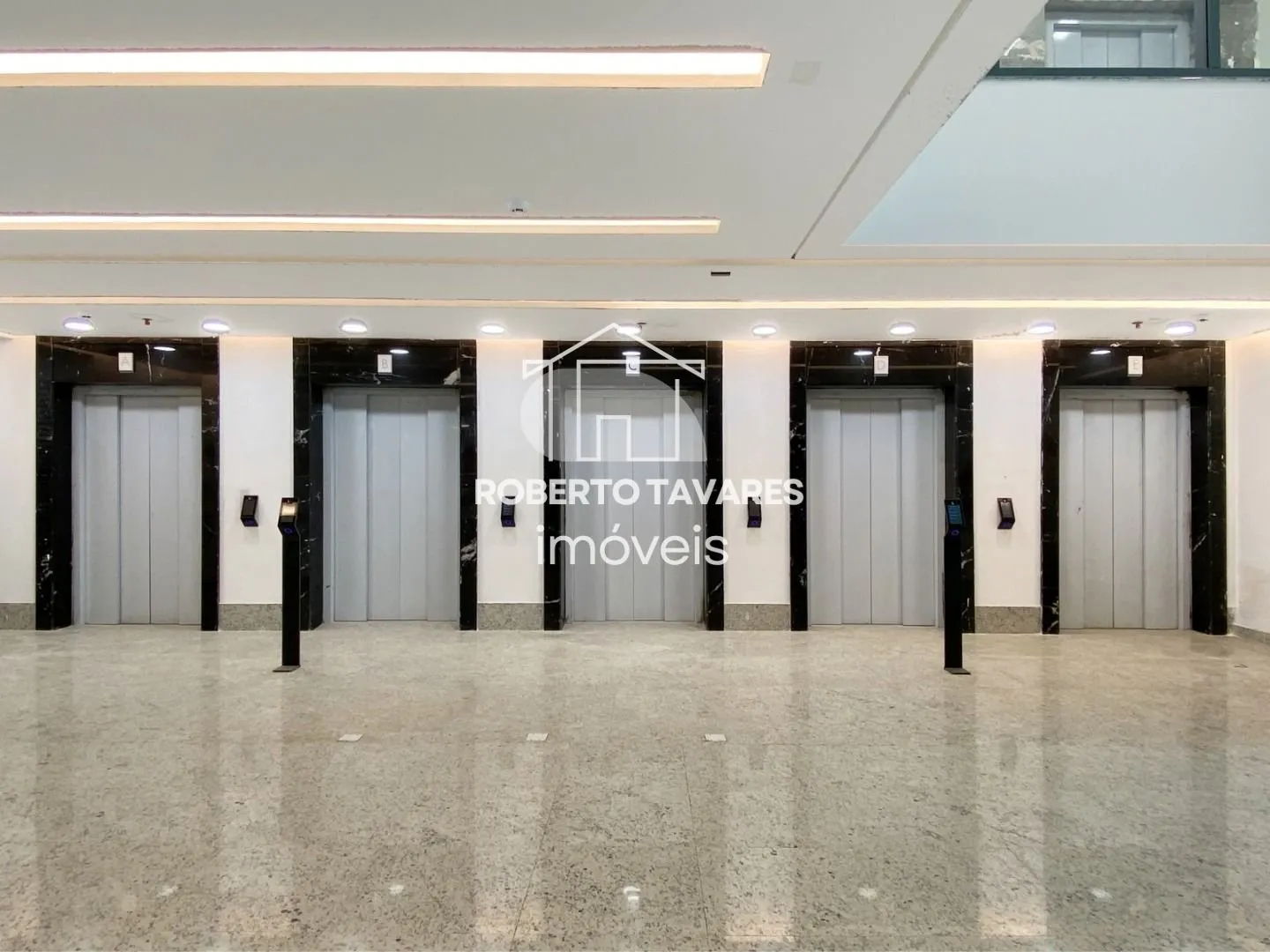Imagem Prédio Inteiro de 10640m² no bairro Liberdade, em São Paulo