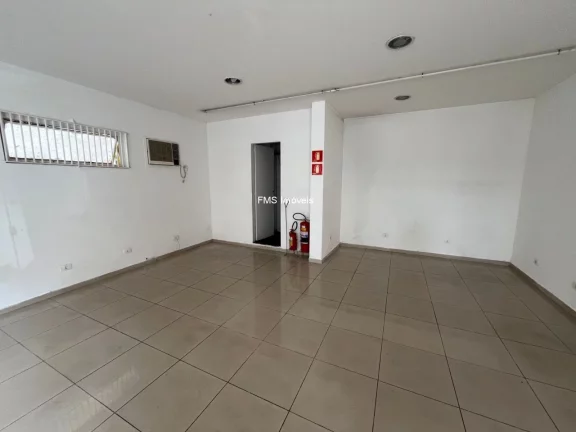 Imagem Loja com 39m2 em Moema.