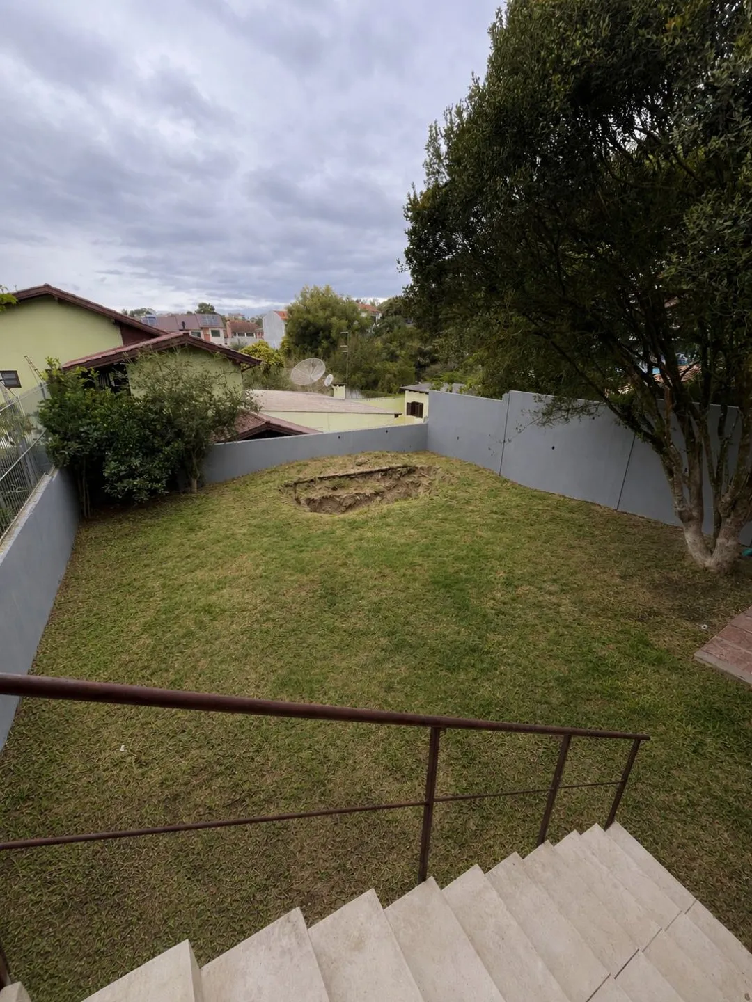 Imagem Casa totalmente reformada na Rua dos Açores em Viamão!