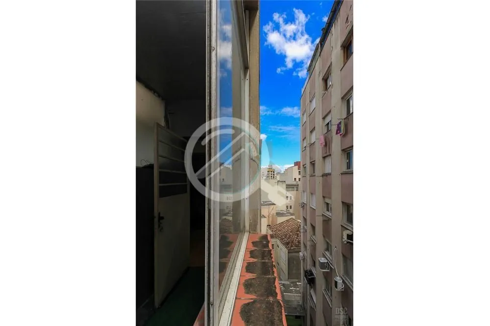 Imagem Imagina você viver bem próximo da Redenção, em frente da UFRGS, praticamente ao lado da Santa Ca...