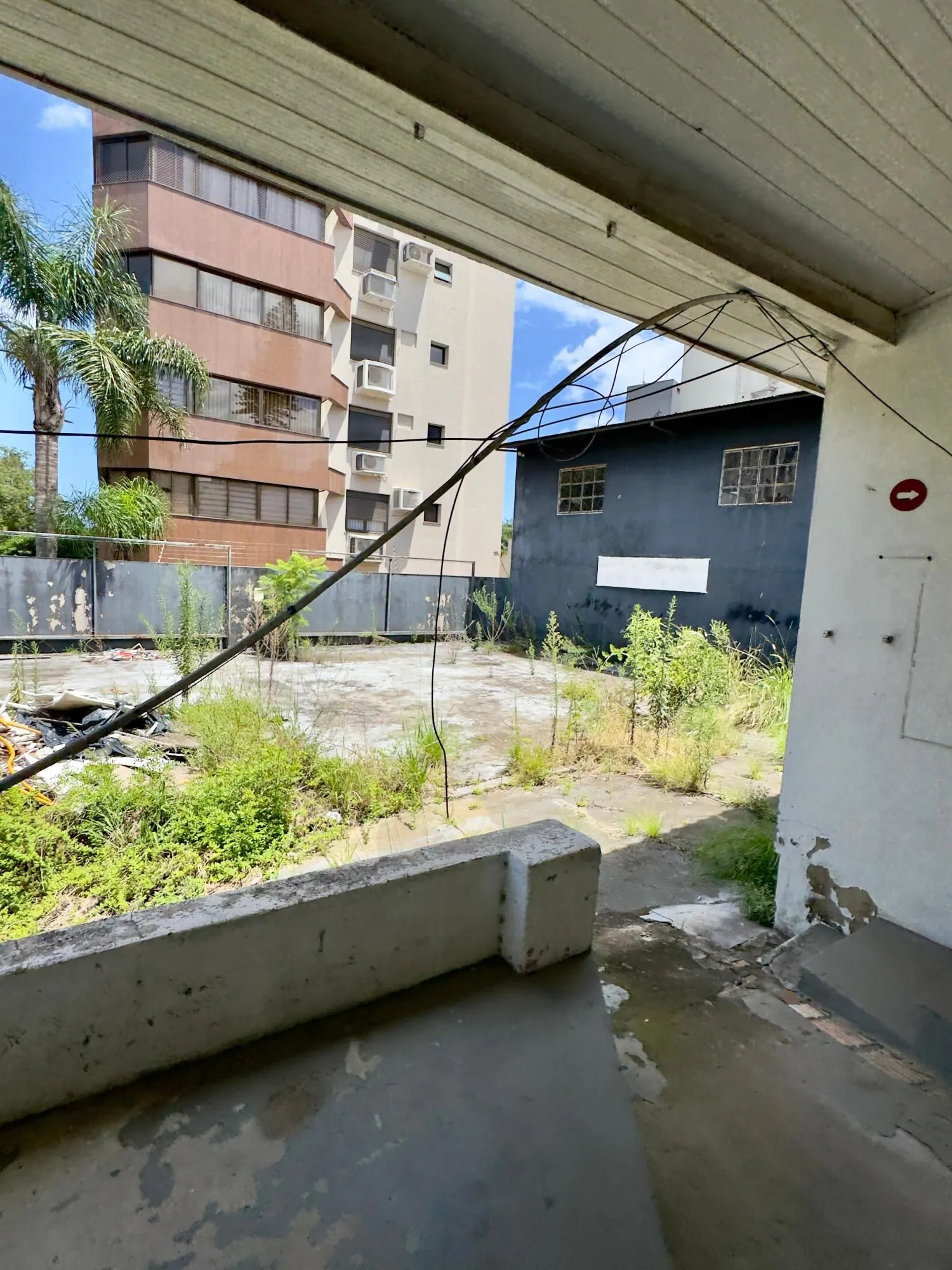 Imagem OPORTUNIDADE PARA INVESTIDORES - TERRENO DE ESQUINA NA DOM PEDRO II
