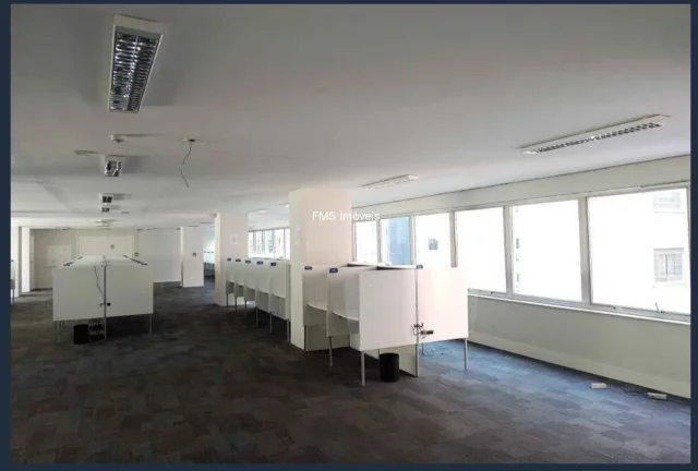 Imagem Conjunto comercial com 380m² na República.