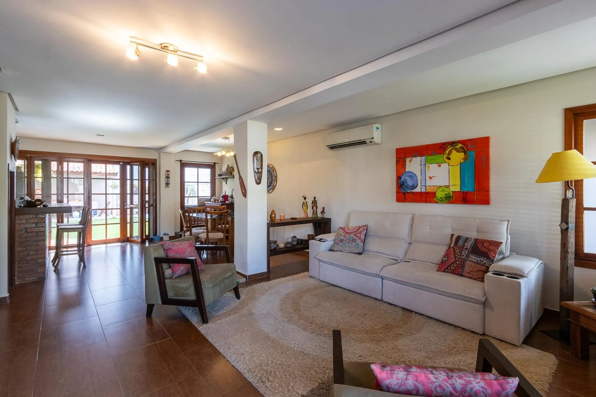 Imagem LINDA CASA NA HÍPICA