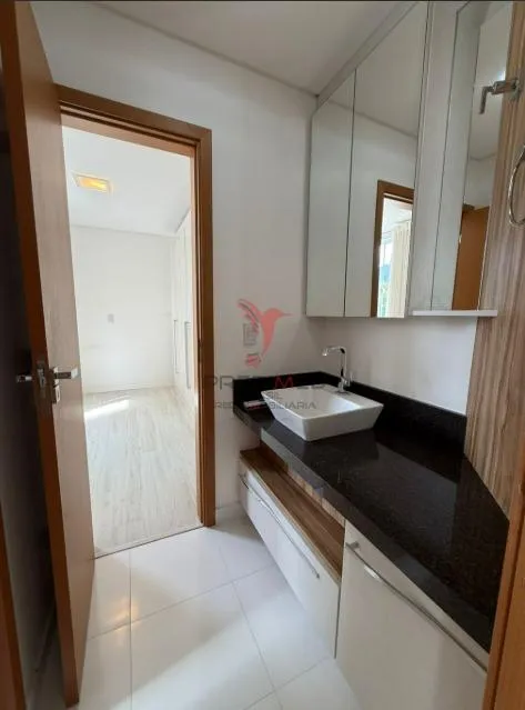 Imagem Apartamento de 3 Quartos, semi mobilado, 2 Vagas de Garagem,centro de Jaraguá