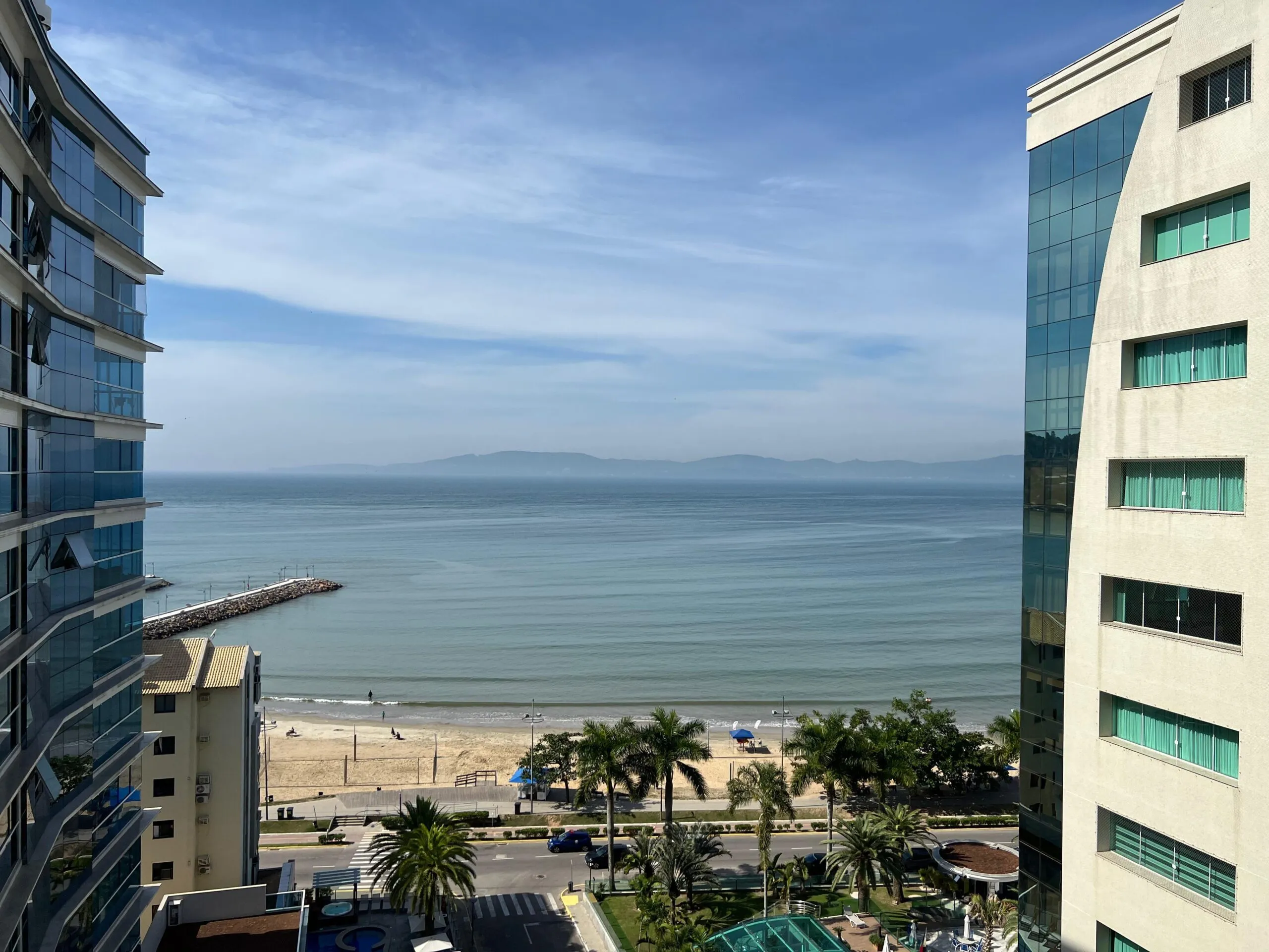 Imagem Apartamento com vista para o mar à venda com 197m2 por R$ 5.590.000,00