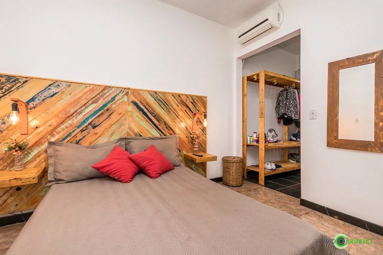 Imagem Casa para Venda - 168m², 3 dormitórios, sendo 1 suites, 3 vagas - Medianeira