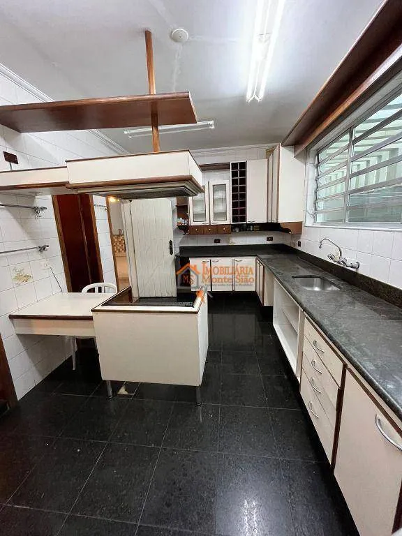 Imagem Sobrado com 4 dormitórios à venda, 480 m² por R$ 1.550.000,00 - Vila Rosália - Guarulhos/SP
