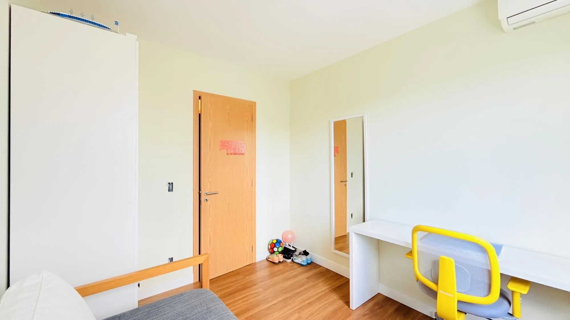 Imagem Excelente apartamento a venda com 2 dormitórios no bairro Passo d areia.