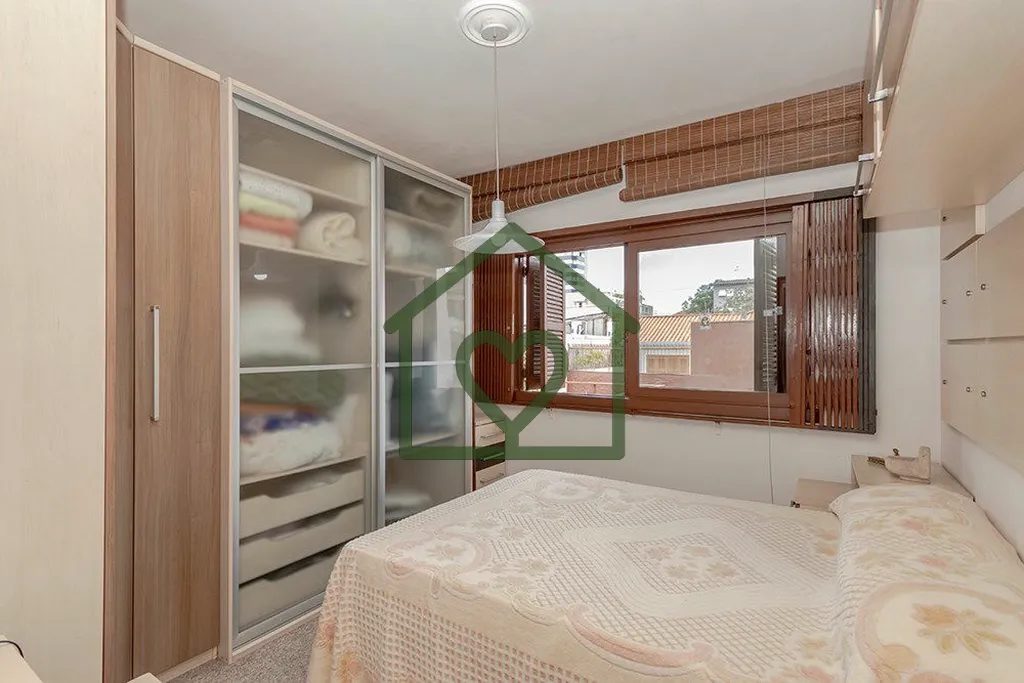 Imagem CASA DE 360m², COM 2 ANDARES, PISCINA, AMPLO ESPAÇO EXTERNO, VARANDA GOURMET, 3 DORMITÓRIOS, 4 BA...