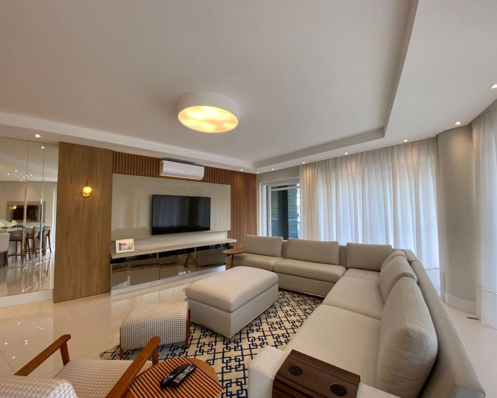 Imagem Apartamento 4 suítes, 230 m², em Jurerê In