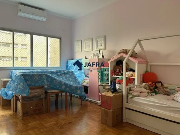 Imagem Venda 3 quartos reformado Rua dos Franceses 220m²