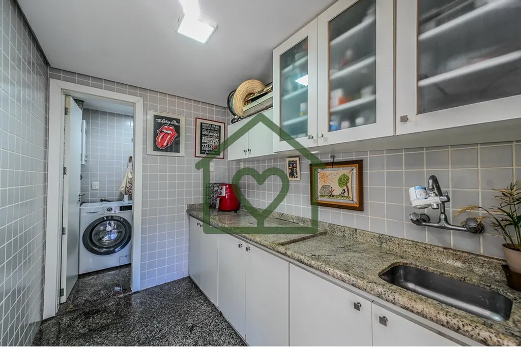 Imagem Descubra este magnífico apartamento de luxo à venda em Porto Alegre, no alto da Av Cabral e no cor...