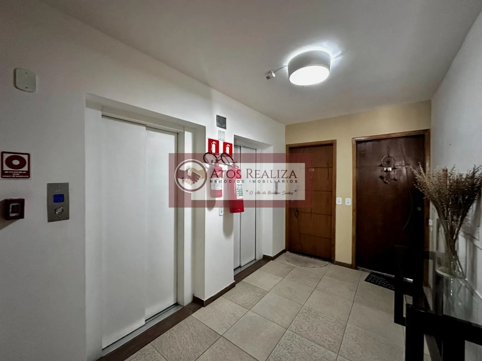 Imagem Apartamento de 2 Dormitórios com sacada, piscina, móveis planejados no condomínio Guarapiranga Park - São Paulo