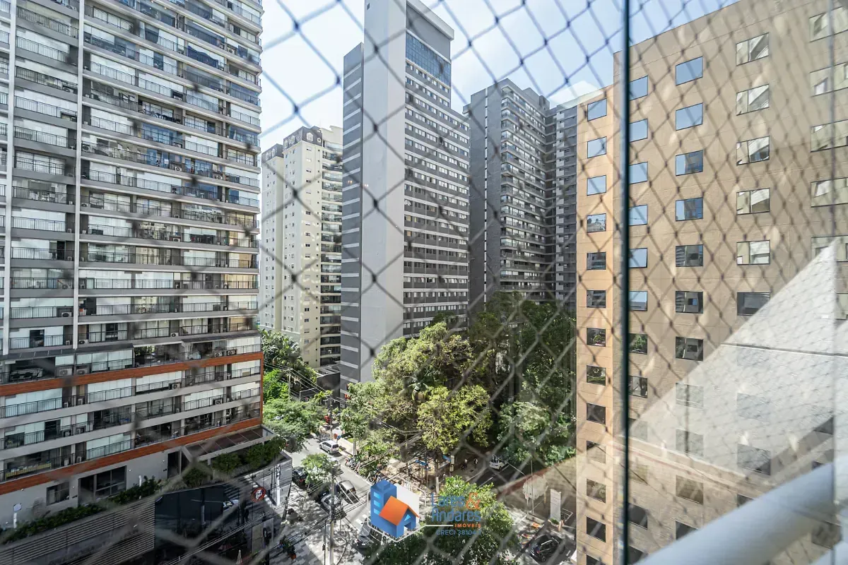 Imagem Apartamento para venda em Moema com 4 quartos, sendo 1 suíte, 104m²
